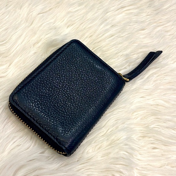 MARC JACOBS Small Leather Mini Wristlet Leather Zip Wallet - Picture 2 of 4